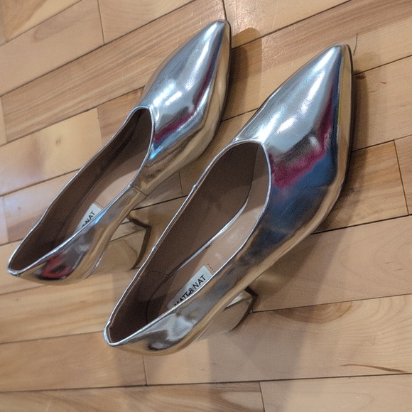 Matt & Nat Shoes - New! Matt & Nat | Sibyl Silver Metallic Vegan Pumps - Size 11